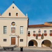 REGIONÁLNÍ MUZEUM MĚLNÍK: Muzeum sídlí v budově bývalého kapucínského kláštera