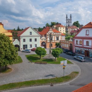 MĚSTO LUŽE: -