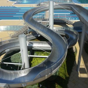 AREÁL FLOŠNA HRADEC KRÁLOVÉ: -