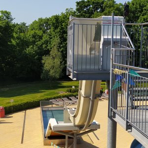 AREÁL FLOŠNA HRADEC KRÁLOVÉ: -